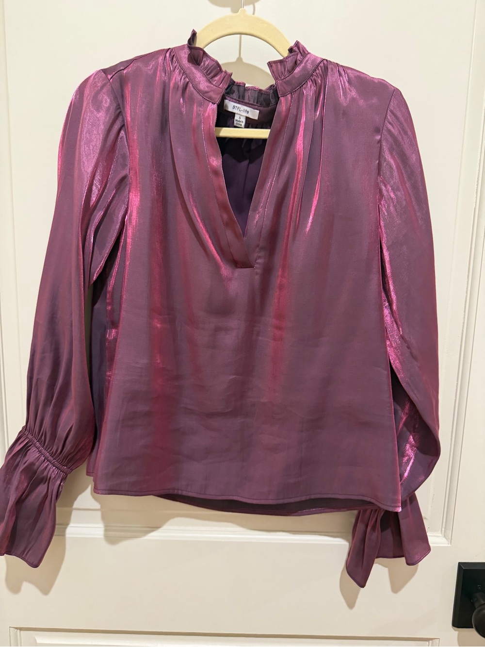 Shimmery Plum V-Neck Ruffle Collar Blouse